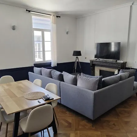 Appartement Large Refurbished