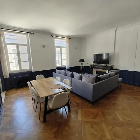 Appartement Large Refurbished Agen
